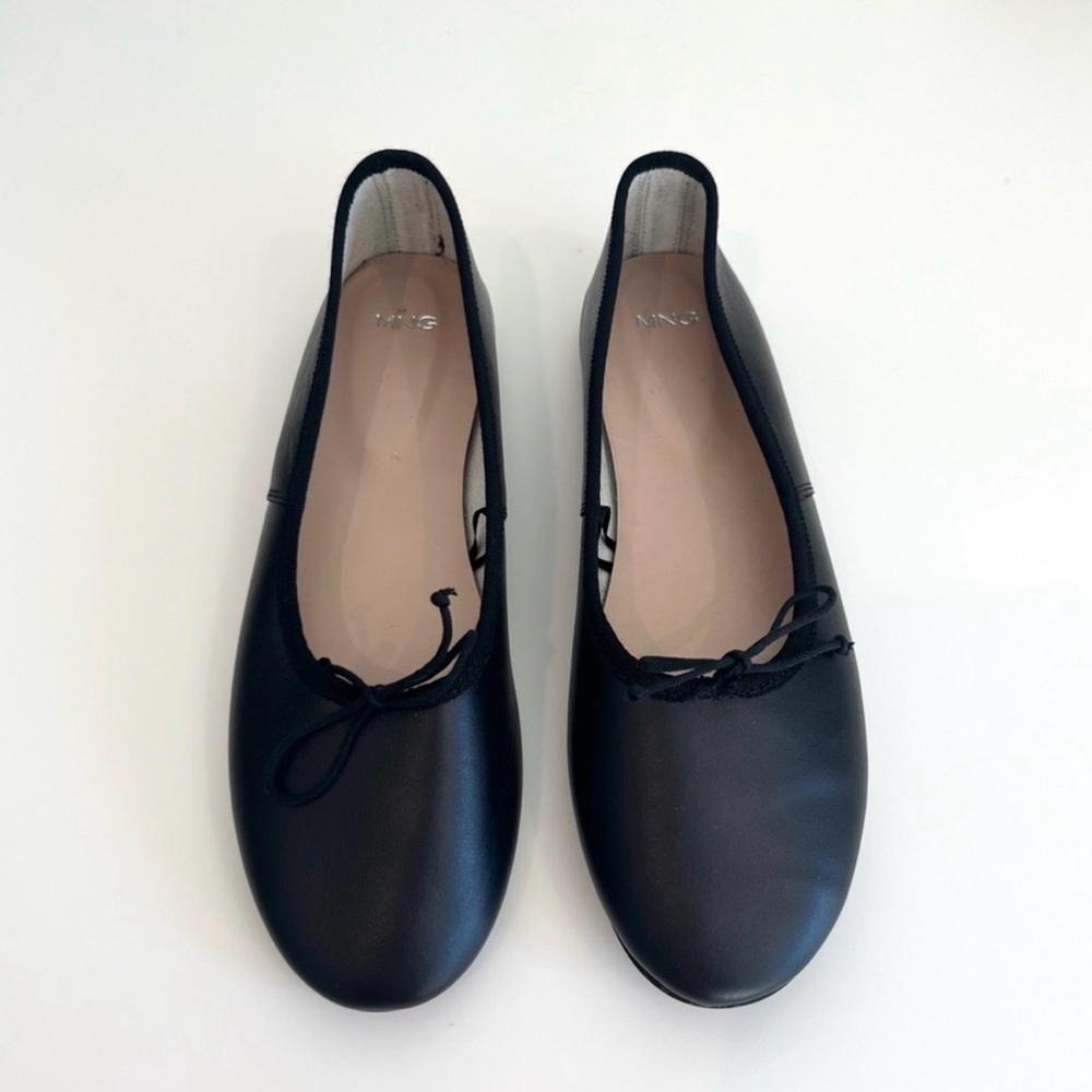 Women’s Mango Black Ballet Flats—Size 37!